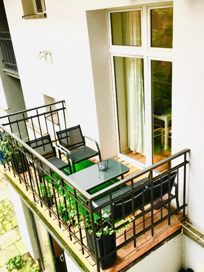 Old Time Apartments Краков Экстерьер фото